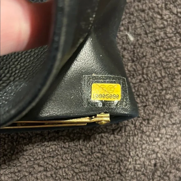 Vintage CHANEL Textured Black Leather Wallet Hologram - Picture 11 of 12